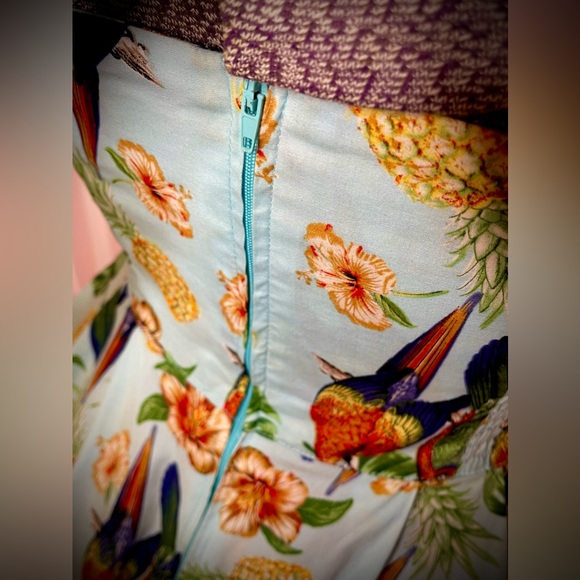 Hell Bunny Tropical Parrot Swing Dress size Medium - Picture 4 of 5